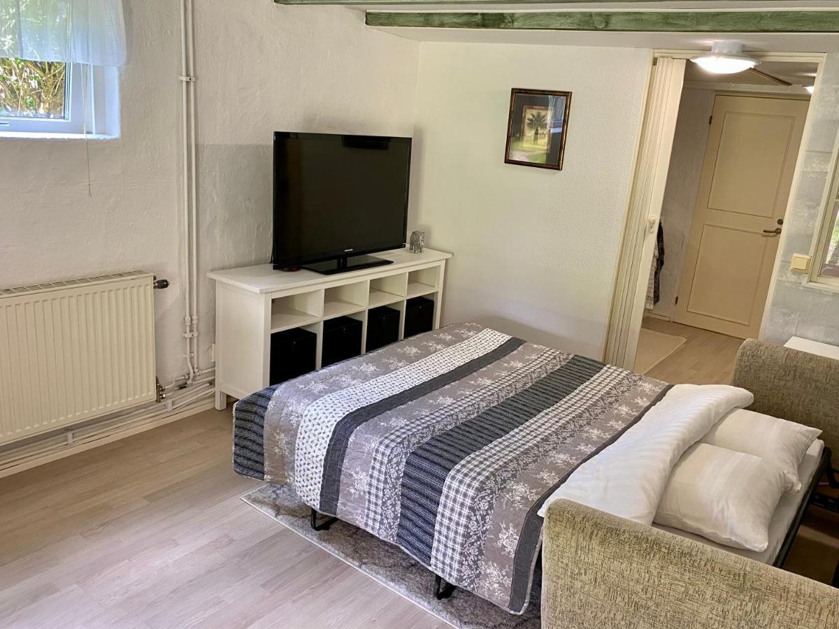 Lower Floor Of 50 Sqm In Nice Villa With Parking Estocolmo Exterior foto